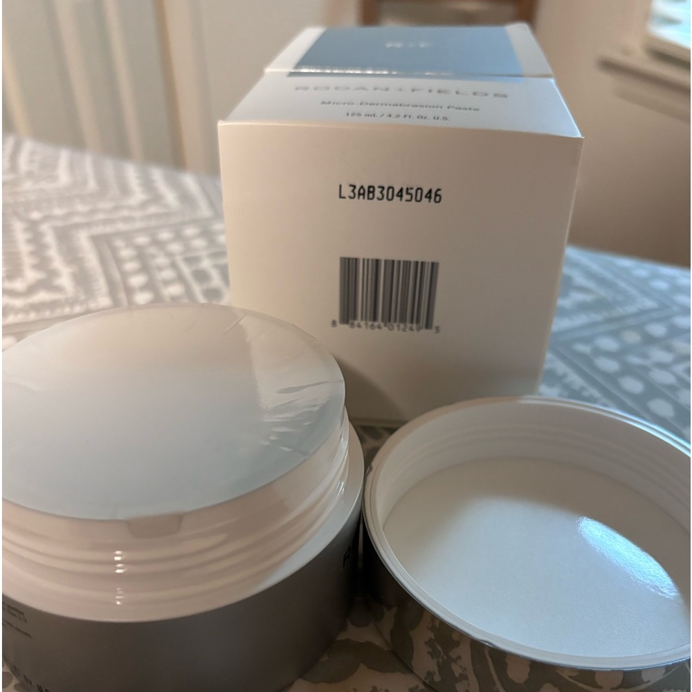 Rodan + Fields Enhancements Micro-Dermabrasion Paste